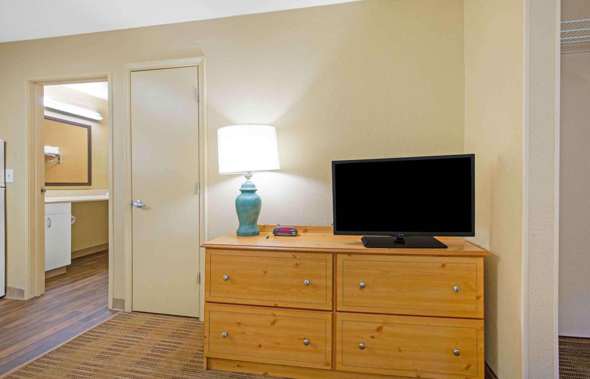 Extended Stay America Select Suites - Washington, Dc - Sterling - Dulles Экстерьер фото