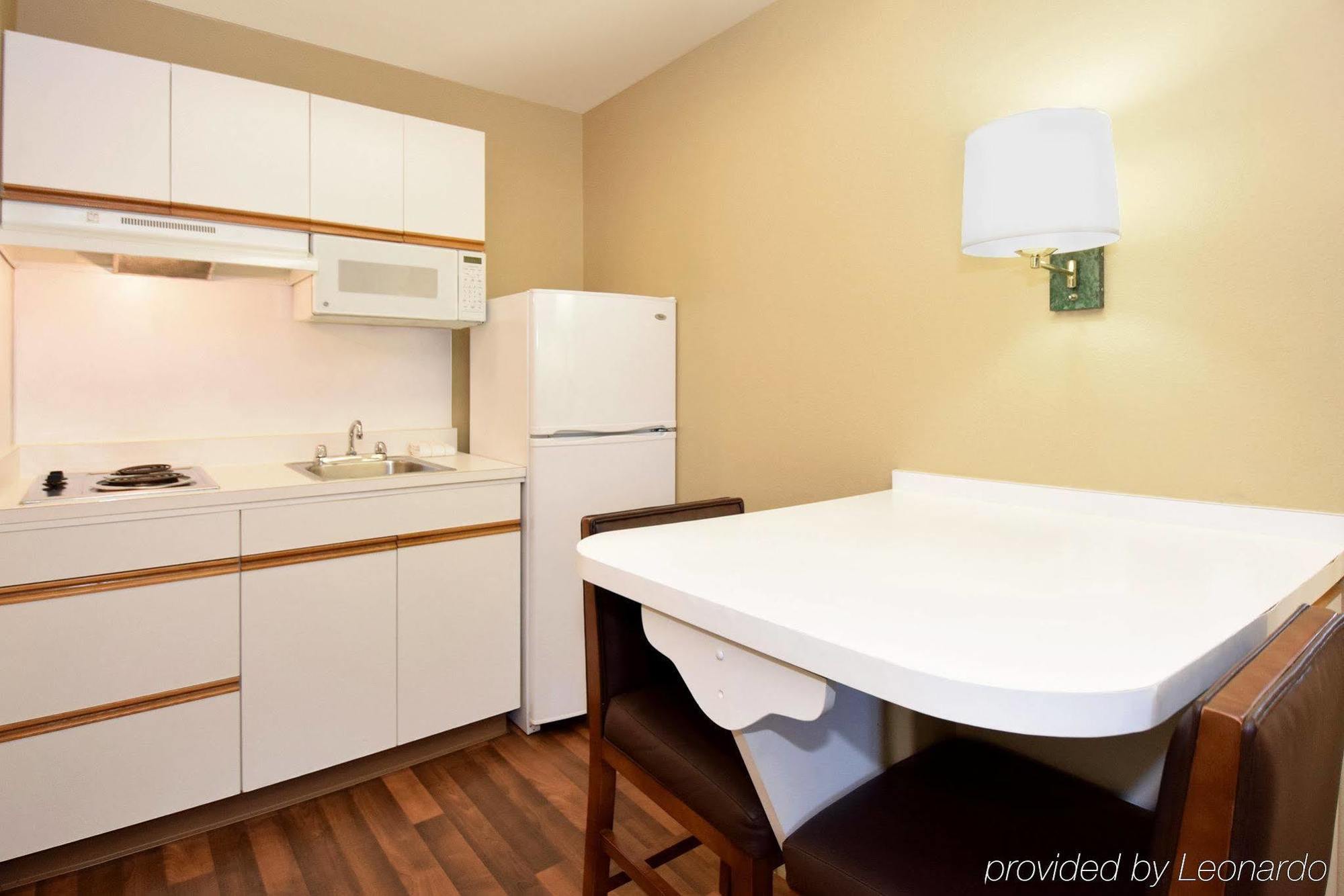 Extended Stay America Select Suites - Washington, Dc - Sterling - Dulles Экстерьер фото