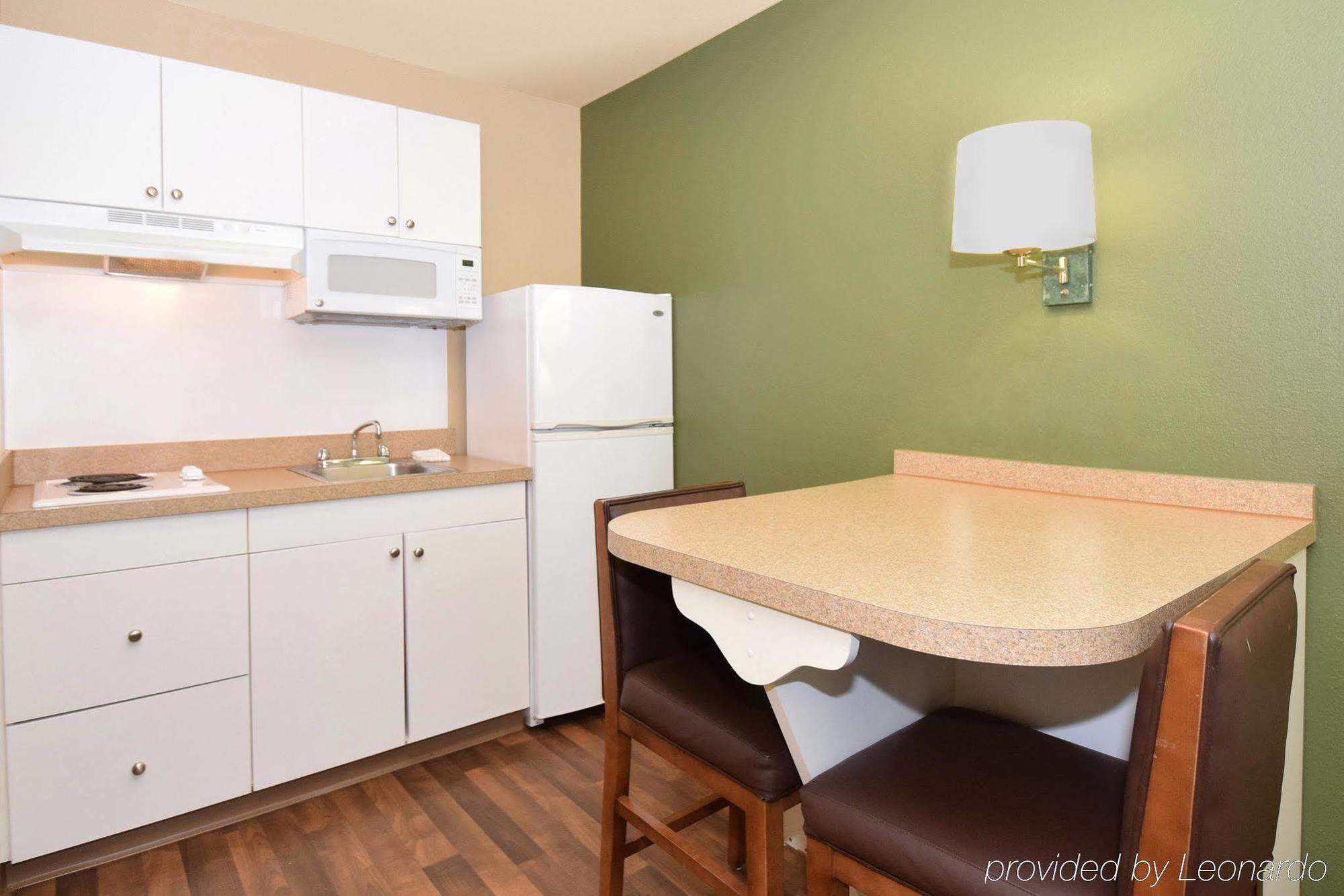 Extended Stay America Select Suites - Washington, Dc - Sterling - Dulles Экстерьер фото